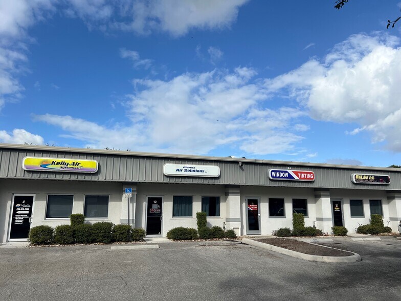 More Photos Of 735 NE 19TH Pl, North Fort Myers Warehouse For Lease