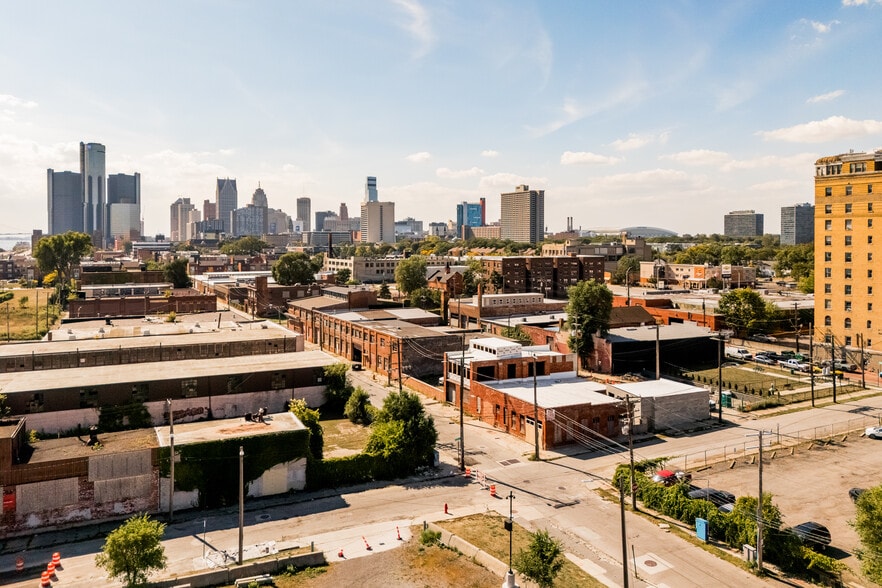 More Photos Of 277 Dubois St, Detroit General Retail For Sale