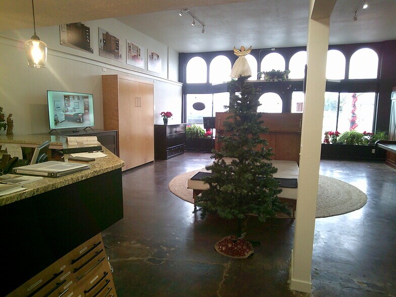 More Photos Of 165 N Main St, Mount Angel Storefront Retail Office For Sale