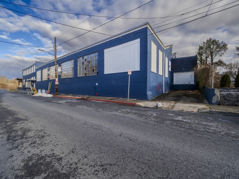 More Photos Of 1125-1151 N Front St, Catasauqua Warehouse For Sale