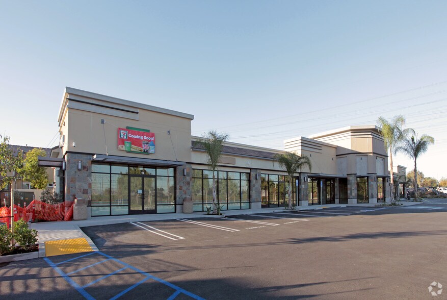 Primary Photo Of 11126-11146 Del Amo Blvd, Lakewood Storefront For Lease