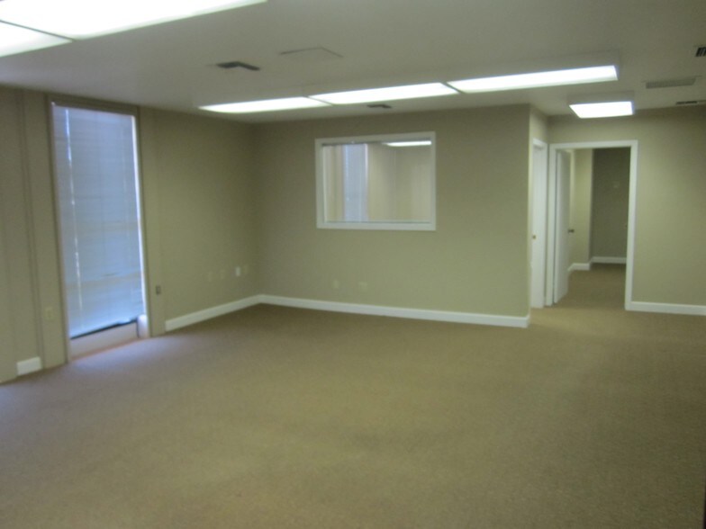 More Photos Of 1545 N Texas St, Fairfield Coworking Space