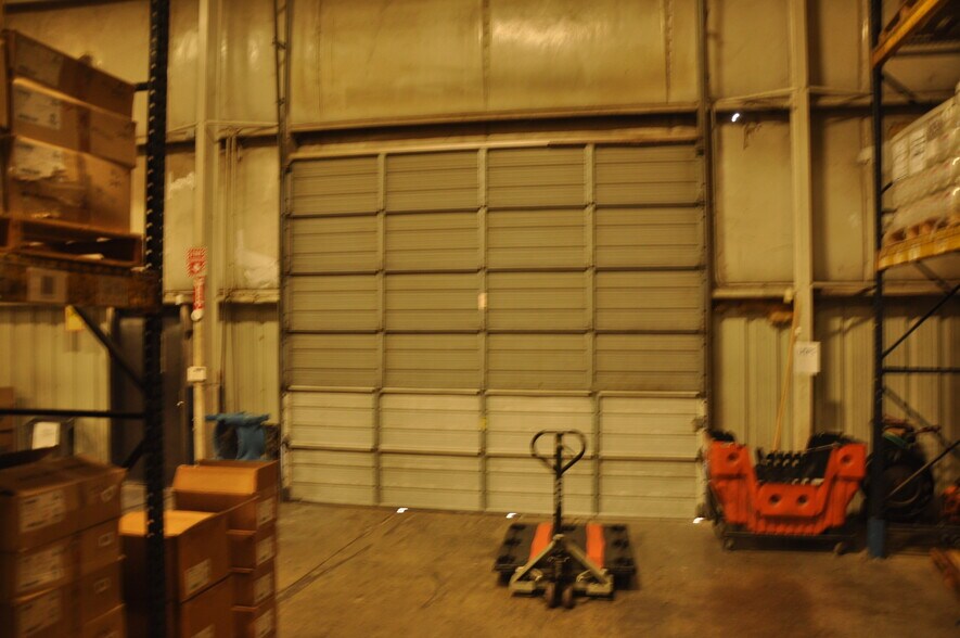 More Photos Of 917 Commerce Cir, Hanahan Warehouse For Sale