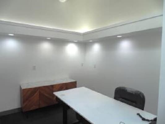 More Photos Of 563 S Lake St, Gary Office For Sale