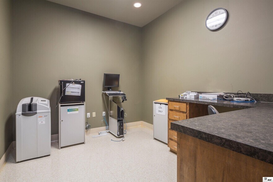 More Photos Of 3995 Sterlington Rd, Monroe Medical For Sale
