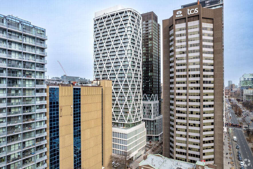 More Photos Of 230 Simcoe St, Toronto Office For Lease