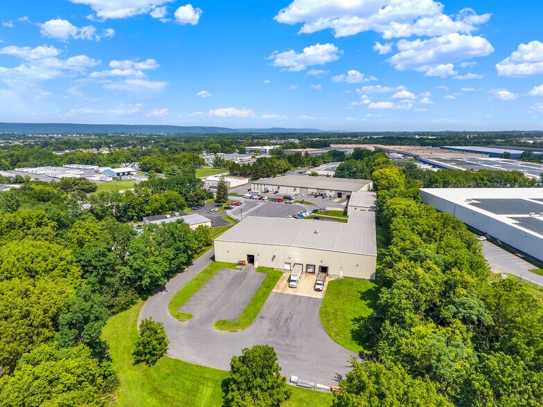 More Photos Of 205 Lynndale Ct, Mechanicsburg Industrial For Lease