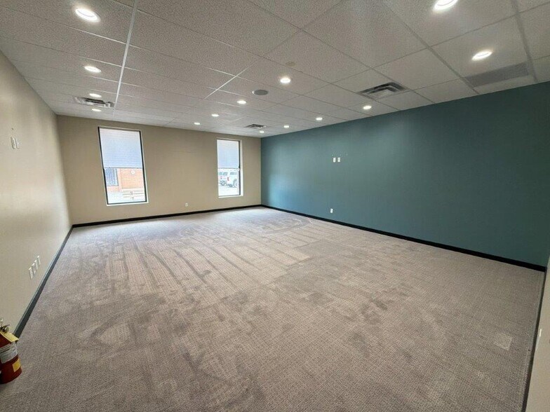 More Photos Of 825-855 Railroad St, Elko Medical For Lease