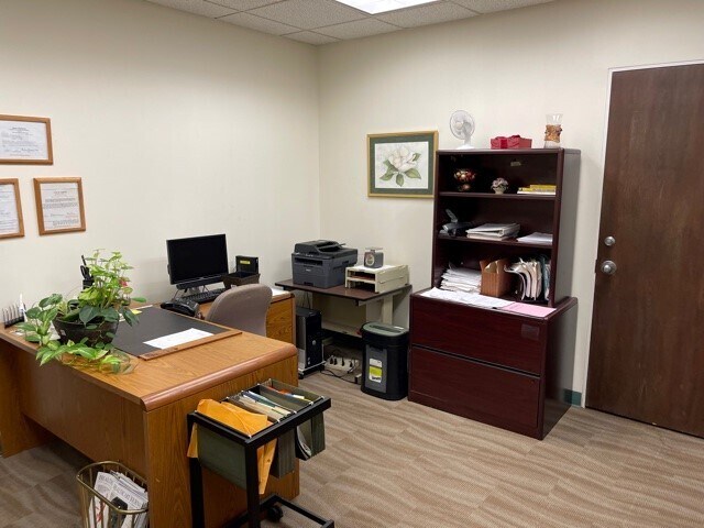 More Photos Of 6554 Florida Blvd, Baton Rouge Office For Lease