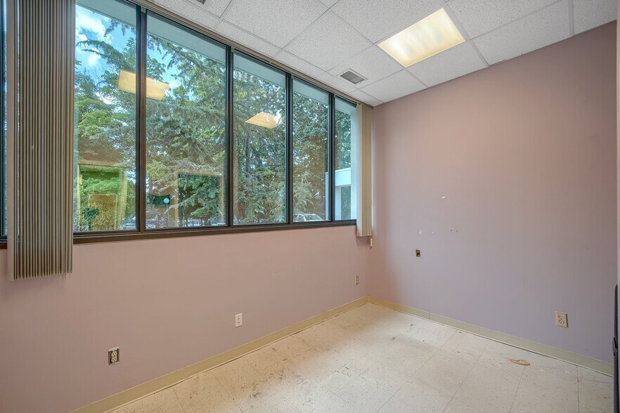 More Photos Of 79 Route 59, Airmont Medical For Lease