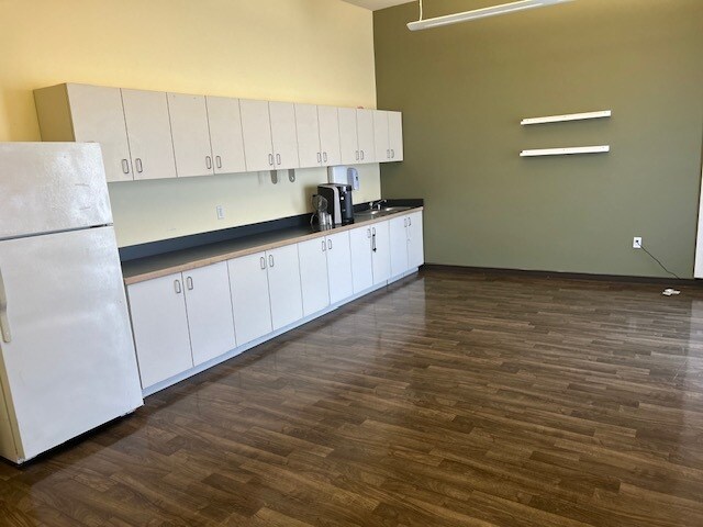 More Photos Of 2201 Lincoln Blvd, Venice Daycare Center For Lease