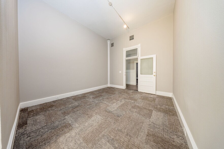 More Photos Of 121 E 1st St, Sanford Office Residential For Sale