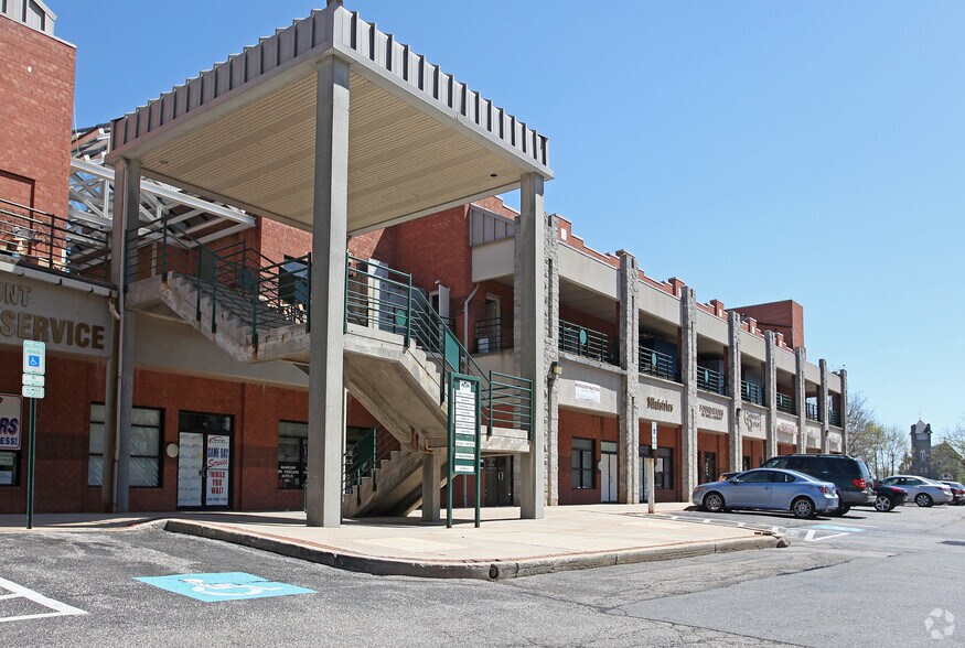 More Photos Of 1496 Reisterstown Rd, Pikesville Unknown For Lease