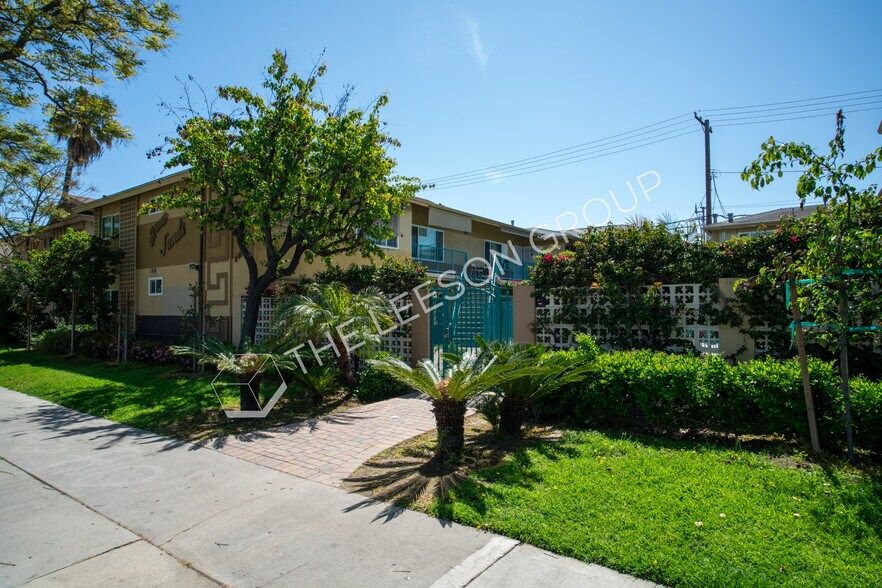 More Photos Of 1764 W Juno Ave, Anaheim Apartments For Sale