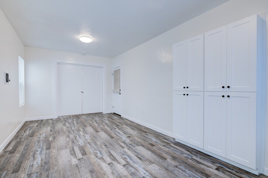 More Photos Of 12 1/2 25th Pl, Venice Apartments For Sale