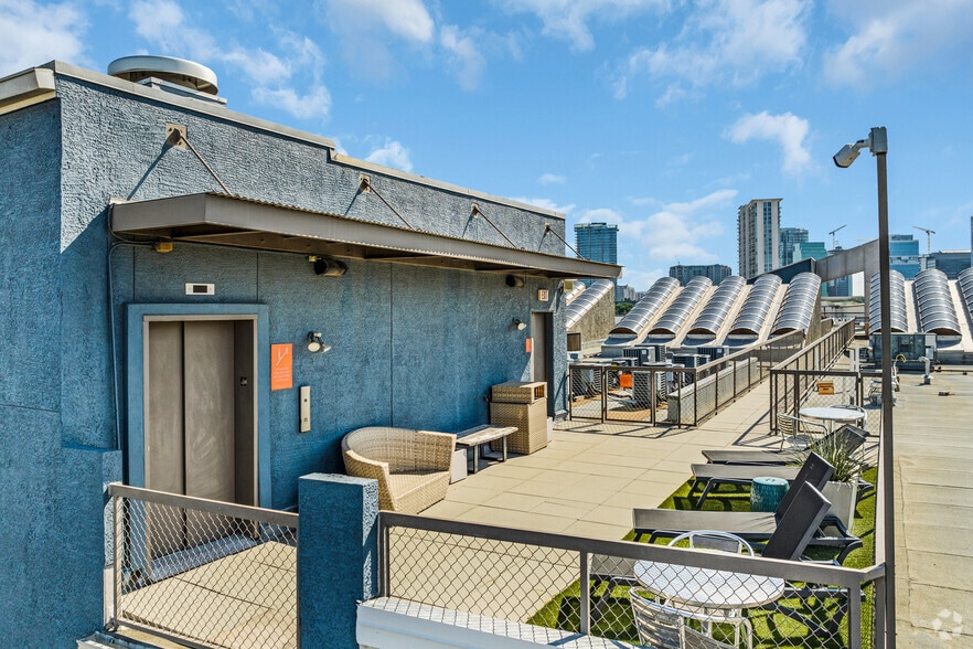 More Photos Of 1403 Slocum St, Dallas Apartments For Lease