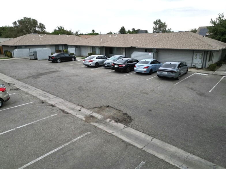 More Photos Of 3904 Panama Ln, Bakersfield Apartments For Sale