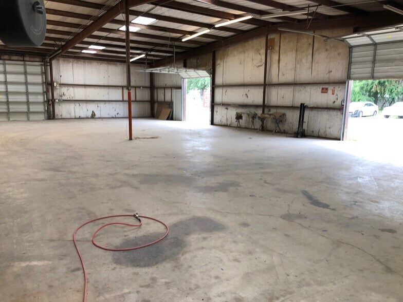 More Photos Of 124 Industrial Dr, Boerne Service For Lease