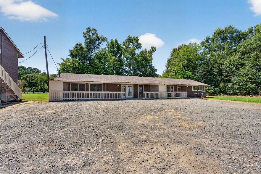 More Photos Of 505 Bub Hayner Rd, Karnack Apartments For Sale