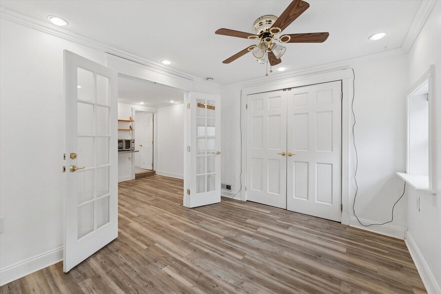 More Photos Of 2621 Sepviva St, Philadelphia Storefront Retail Residential For Sale
