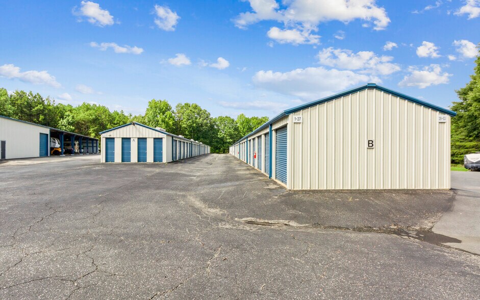 More Photos Of 124 Patrick Rd, Gastonia Self Storage For Sale