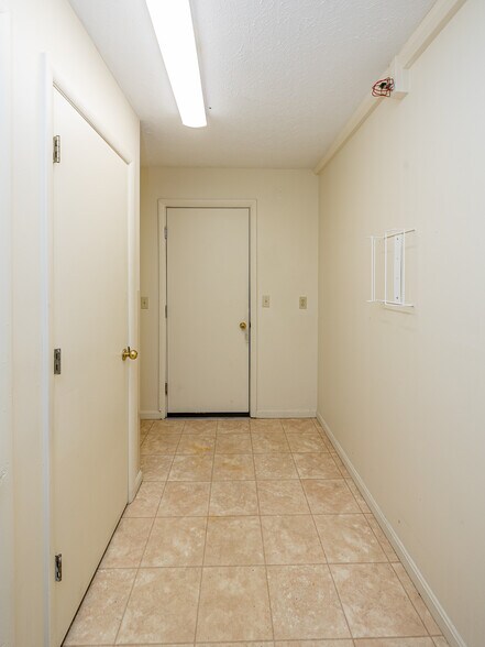 More Photos Of 7997 Wesley Dr, Strongsville Apartments For Sale