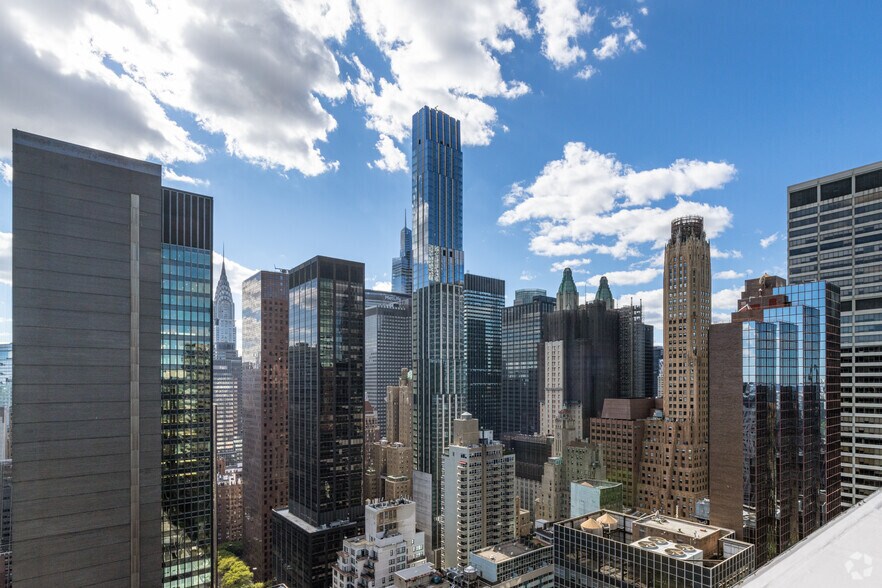 More Photos Of 875 Third Ave, New York Coworking Space