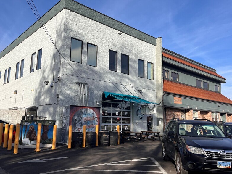 More Photos Of 955 S Virginia St, Reno Office For Sale