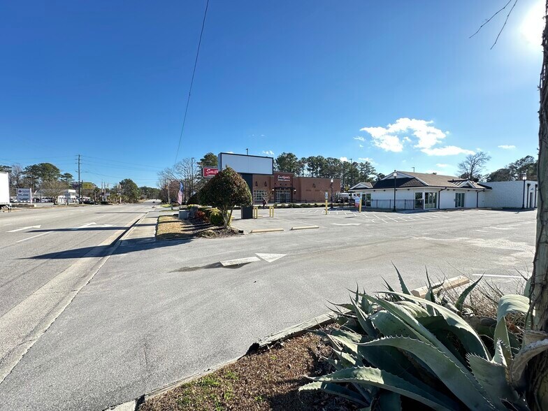 More Photos Of 1105 Gum Branch Rd, Jacksonville Fast Food For Lease