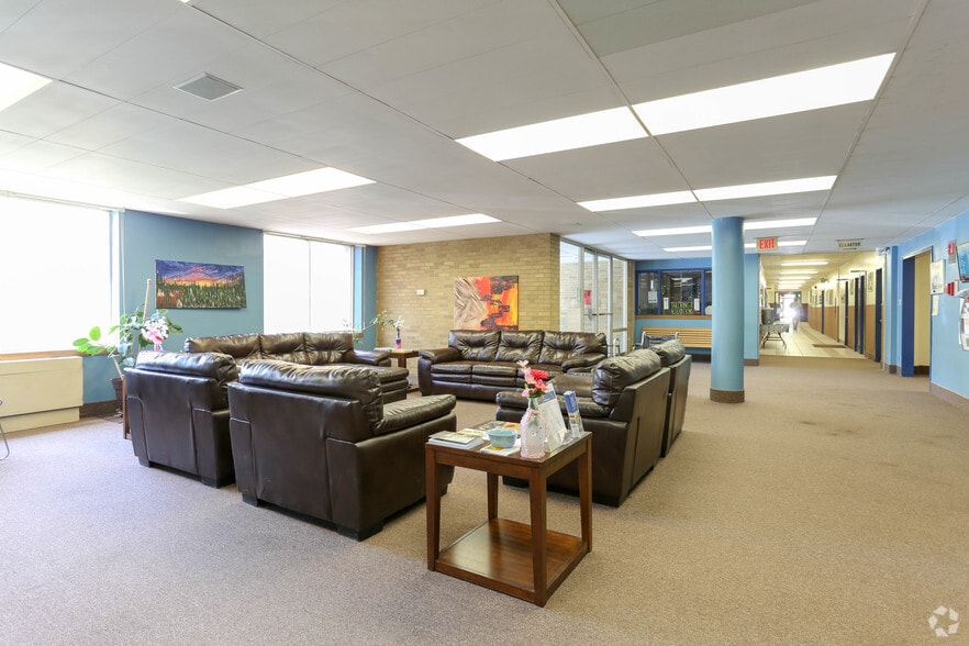 More Photos Of 243 S Main St, Albion Town Orleans Medical For Sale