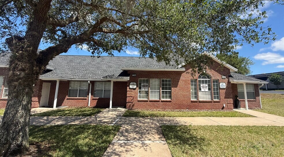 More Photos Of , Jacksonville Office For Sale