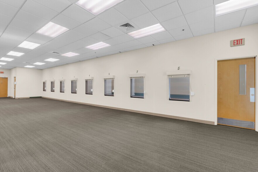 More Photos Of 1201 E Oak St, Kissimmee Office For Sale