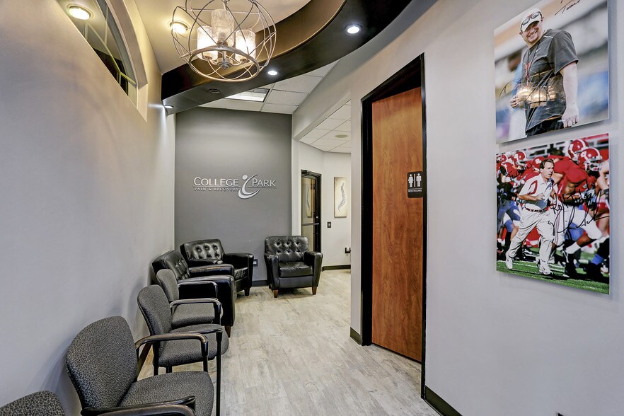 More Photos Of 3115 College Park Dr, Conroe Medical For Lease