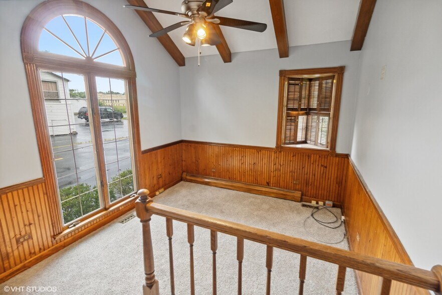 More Photos Of 438 N Hough St, Barrington Office For Sale