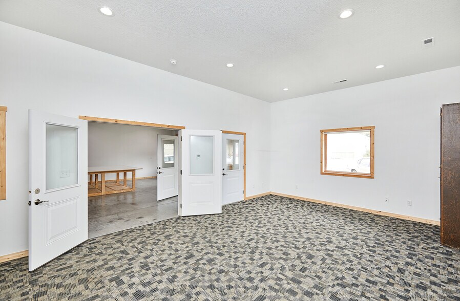 More Photos Of 110 NE 2nd St, Stuart Flex For Sale