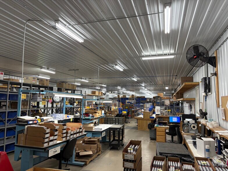 More Photos Of 3219 19th Ave E, Hibbing Manufacturing For Sale