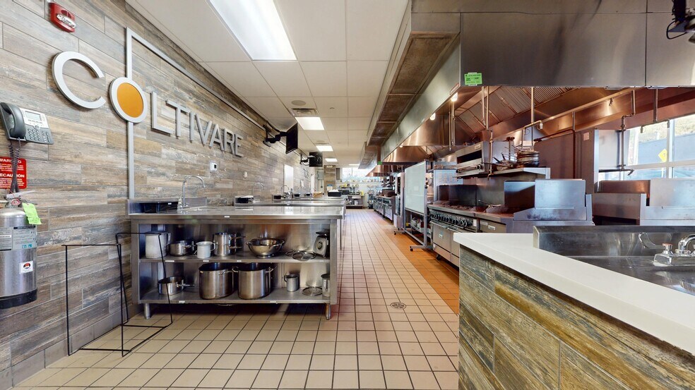 More Photos Of 235 S Cayuga St, Ithaca Specialty For Lease