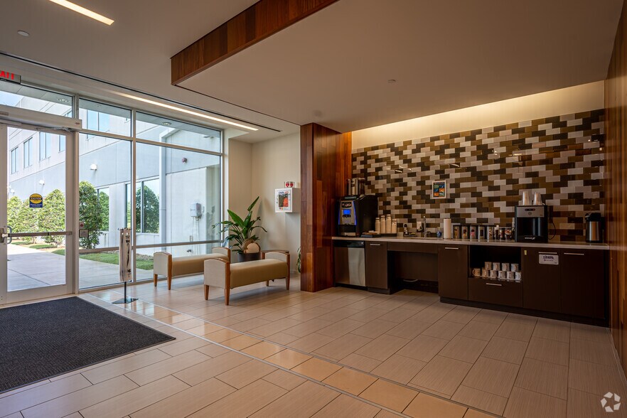 More Photos Of 1400 Ravello Rd, Katy Office For Sale