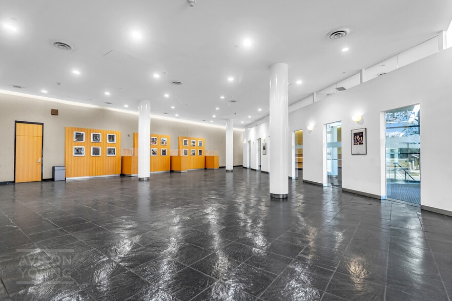More Photos Of 1658 Bushy Park Rd, Goose Creek Manufacturing For Sale