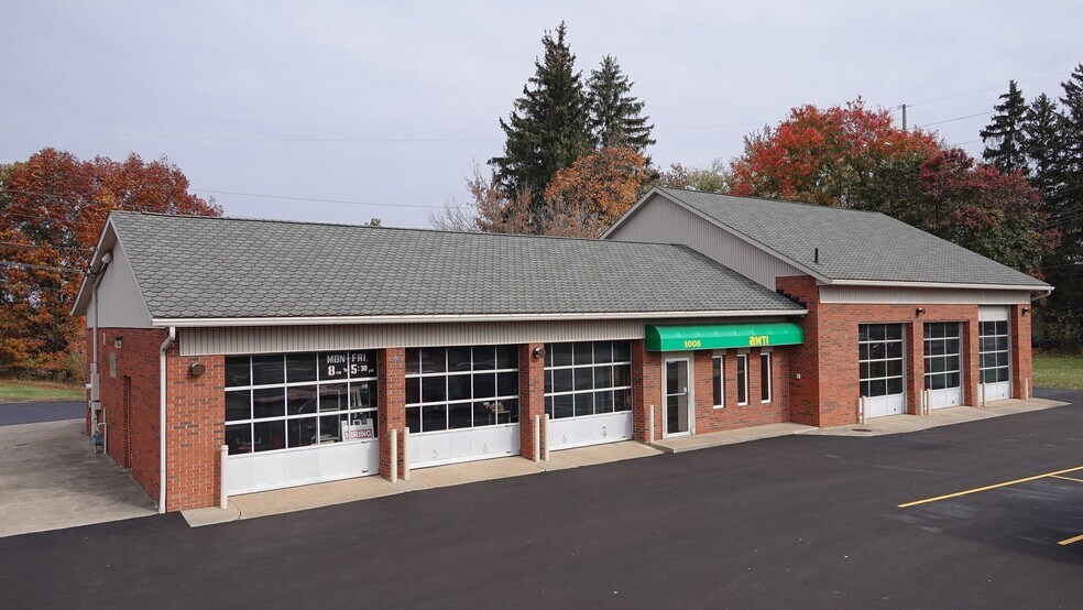 More Photos Of 1005 W Main St, Kent Auto Repair For Sale