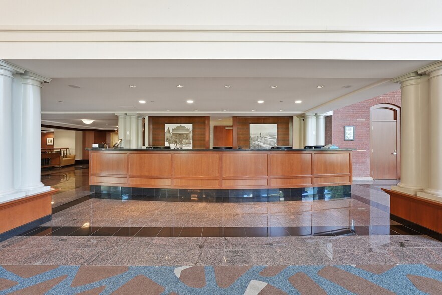 More Photos Of 14 Mechanic St, Southbridge Hotel For Sale