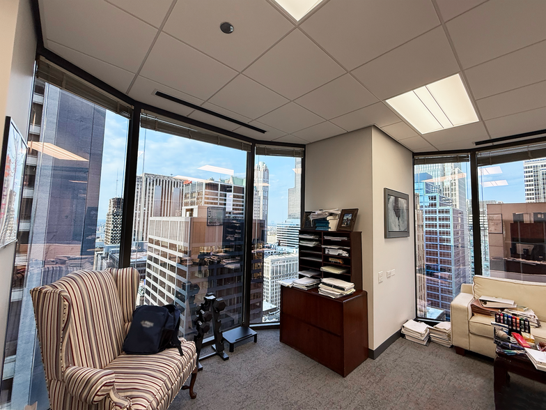 More Photos Of 70 W Madison St, Chicago Office For Lease