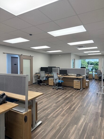 More Photos Of 6404 Old Winter Garden Rd, Orlando Medical For Sale