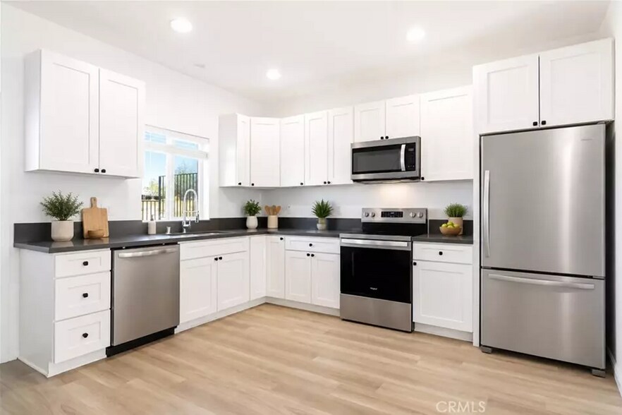 More Photos Of 11075 Mesquite Ave, Desert Hot Springs Apartments For Sale
