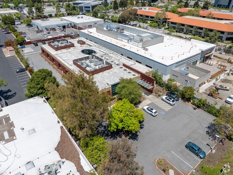 More Photos Of 4025 Bohannon Dr, Menlo Park Research And Development For Lease