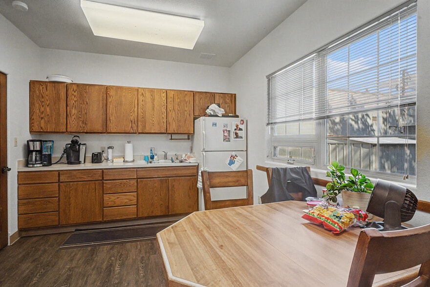 More Photos Of 56 C St NW, Ephrata Office Residential For Sale