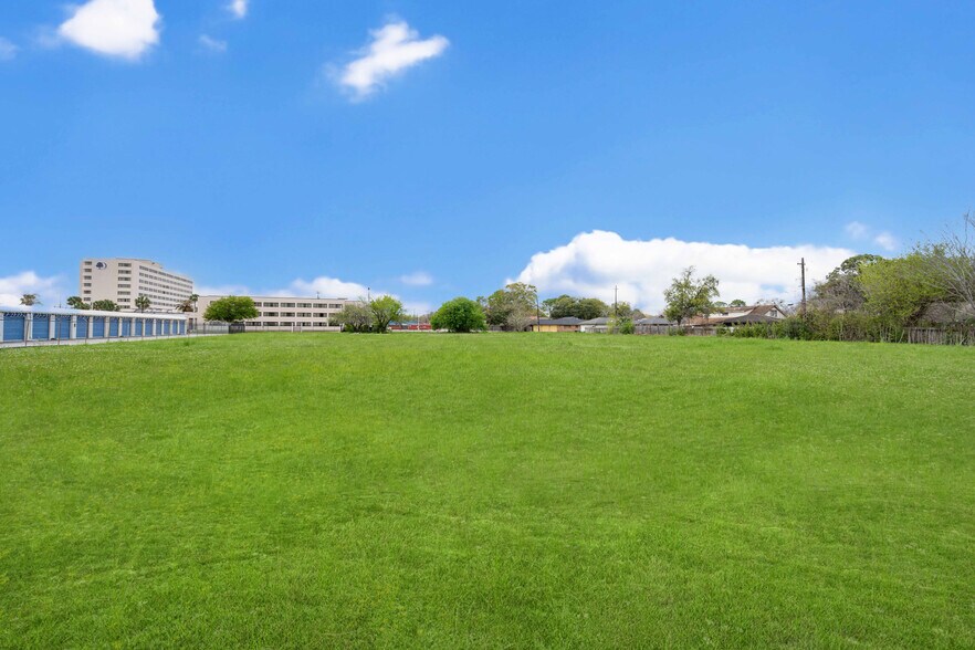 More Photos Of 8905 Hinman st, Houston Land For Sale