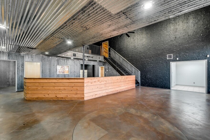 More Photos Of 2217 Old Dennis Rd, Weatherford Service For Sale