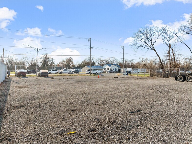 More Photos Of 2427 Plainfield Rd, Joliet Land For Lease
