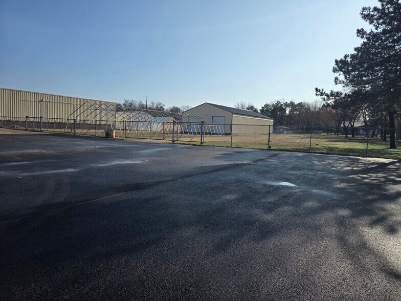 More Photos Of 350 N Dewey Ave, Reedsburg Industrial For Sale